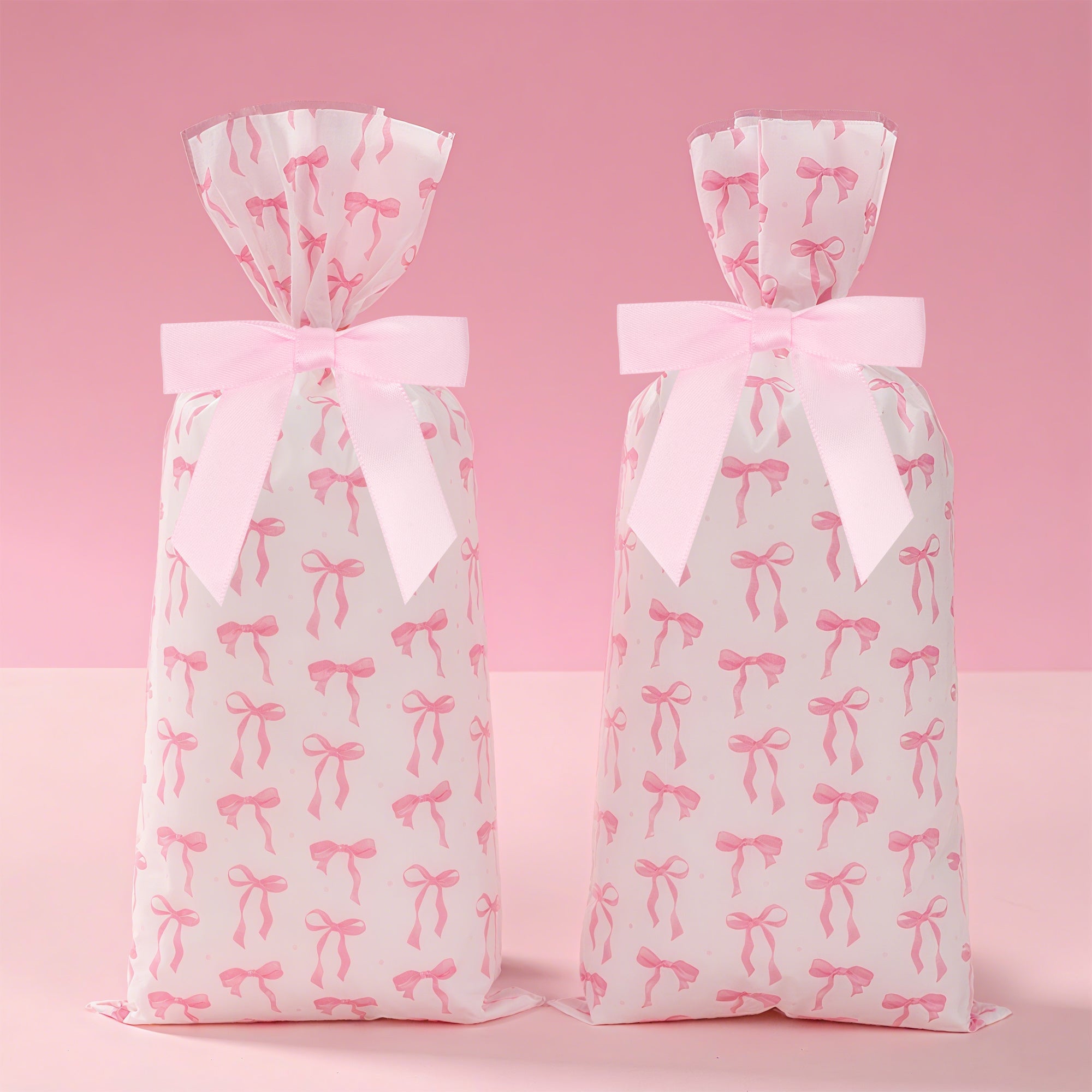 Linkidea 100 Pcs Clear Cellophane Treat Bags with 100 Pink Pre-Tied Bow Twist Ties, 5x7 Inch Food Grade Candy Cookie Goodie Bags for Birthday Party Favor, Wedding, Bakery Gift Wrap