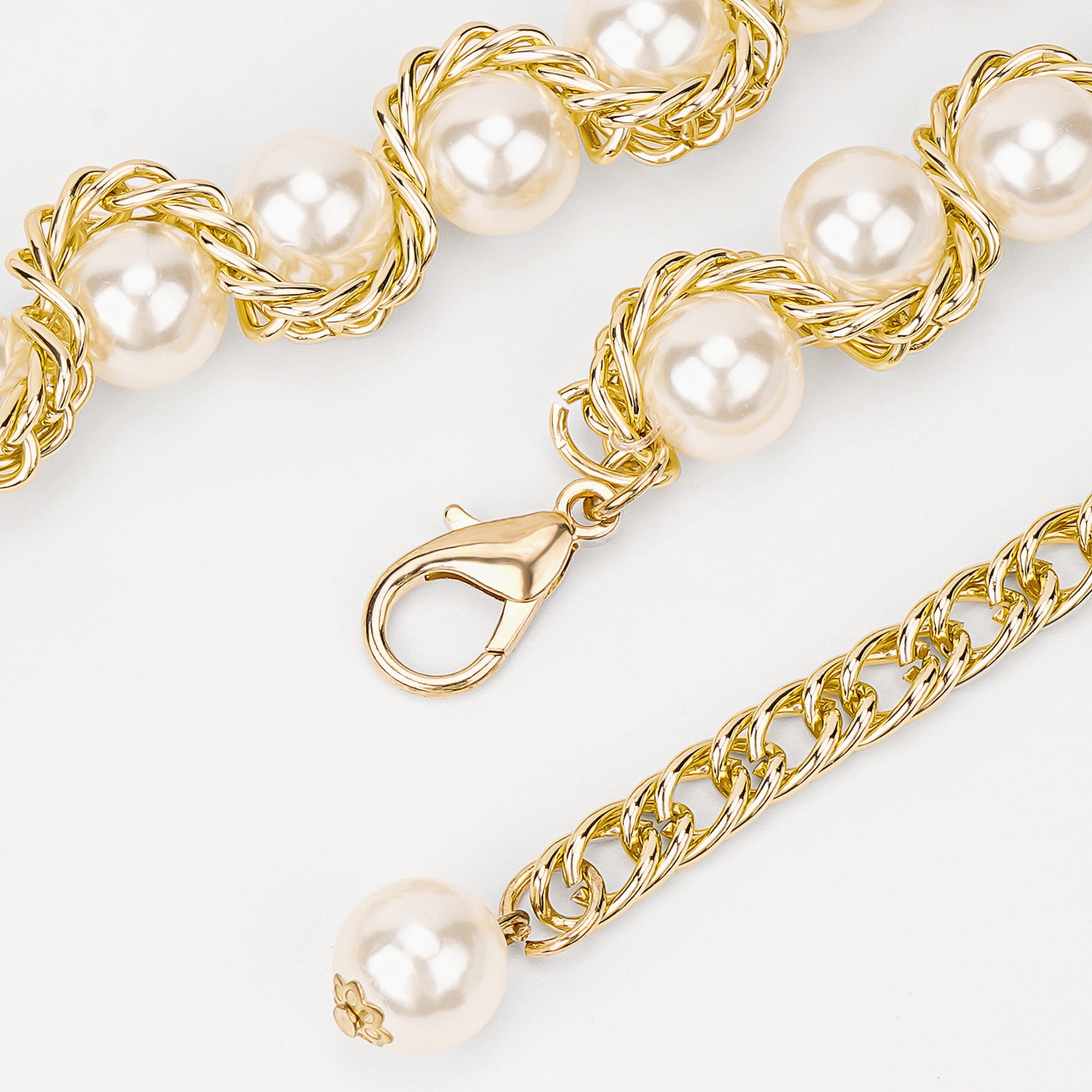 Plus Size Chain Belt for Women, Gold Color and White Faux Pearl Waist Chains, Extra Long Body Chain, 39-59 Inch Adjustable Chunky Belt Chain