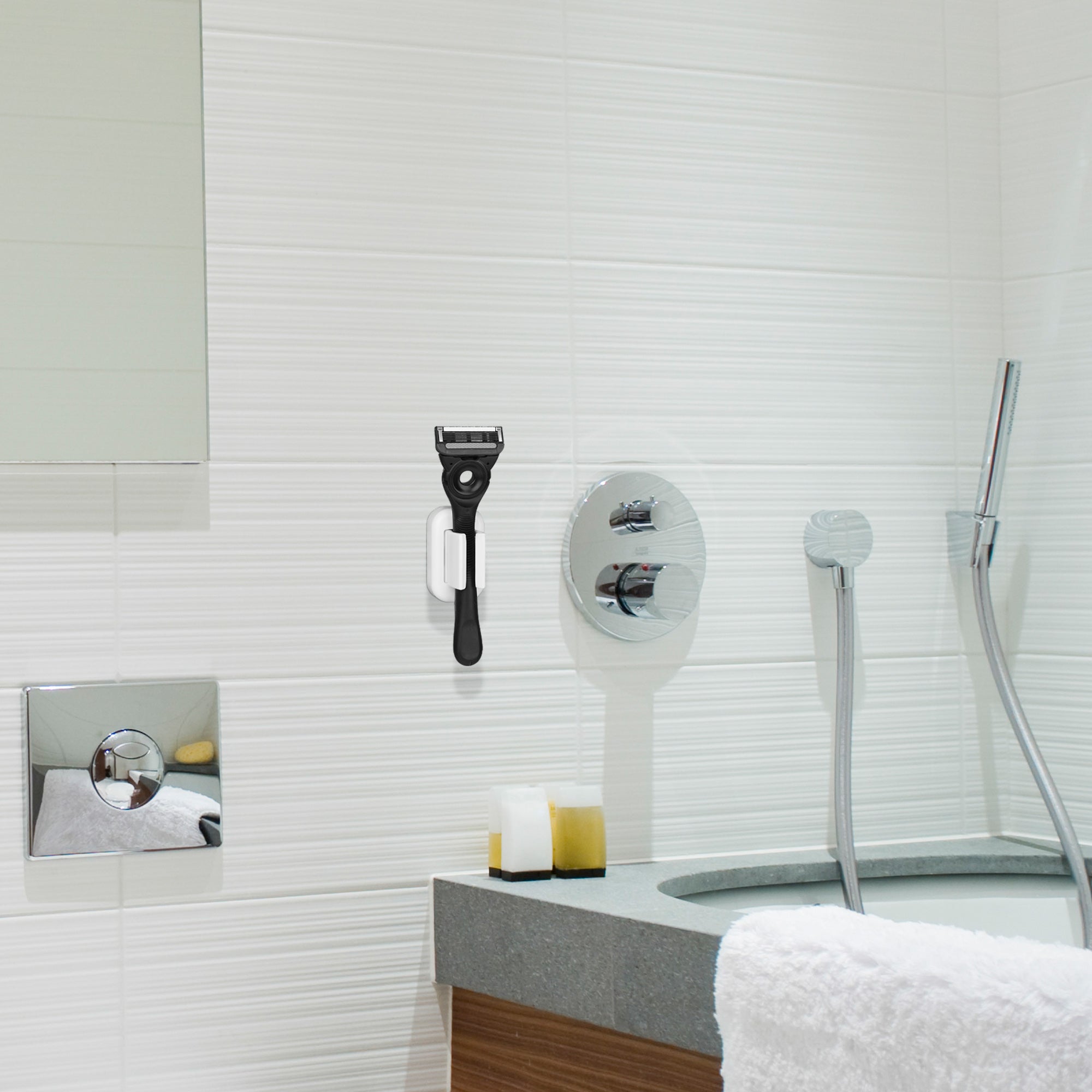 Linkidea 2 Pack Razor Holder for Shower, Shower Razor Holder for Wall, Shower Squeegee Razor Stand Compatible with Gillette Funsion 5 Power, Mach 3, SkinGuard (White)