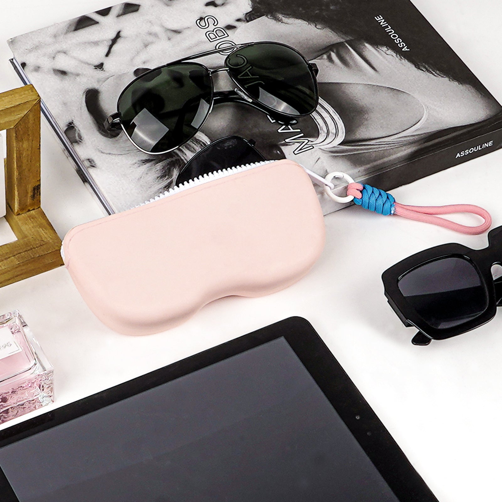 Extra Large Silicone Sunglasses Pouch Case with Hand Strap, Zipper Sun Glasses Eyeglasses Organizer Soft Bag Compatible with CELINE CL40227U Versace VE4395 Gucci GG0595S GG0875S