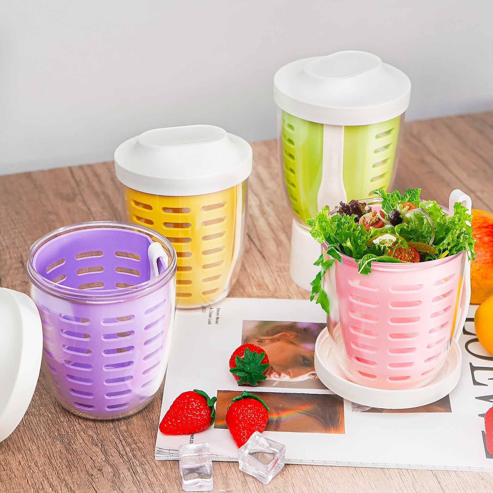Linkidea Fruit Salad Travel Container With Colander, 21 oz Leak-Proof Plastic Salad Lunch Storage Container with Spoons and Lids, Fruit, Vegetable Portable Cup for Work, Picnic (Pink)