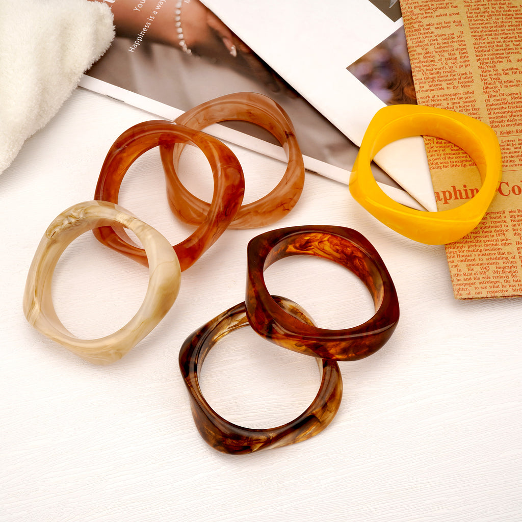 Bangle Bracelets Set for Women, 6 Pack Acrylic Resin Chunky Colorful Bracelet Wide Geometric Irregular Wristbands Fashion Jewelry