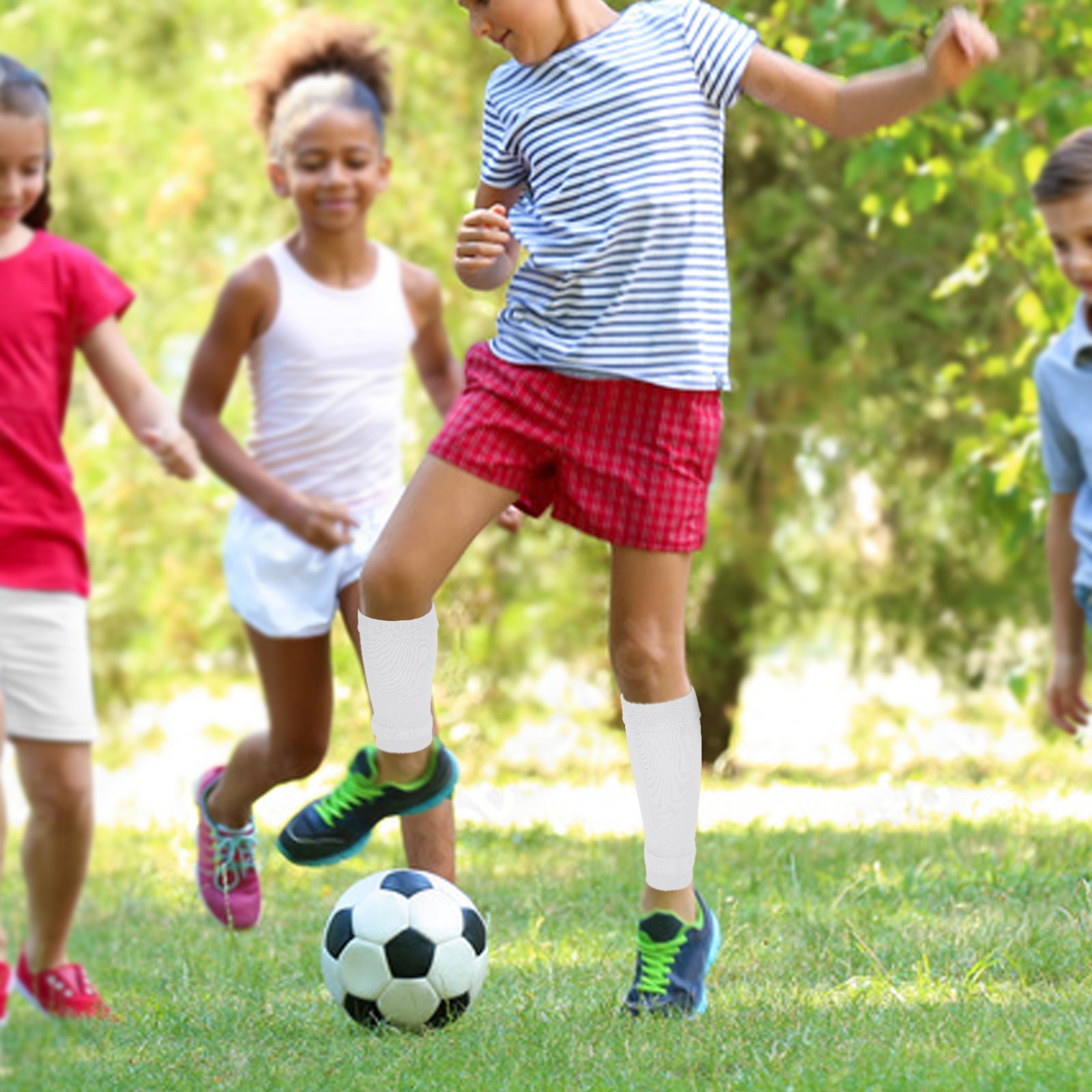 Linkidea Kids Soccer Leg Sleeve with Shin Guard Straps, Elastic Compatible with Grip Socks, Best Alternative to Soccer Athletic Socks for Child 6-8 Years (White)