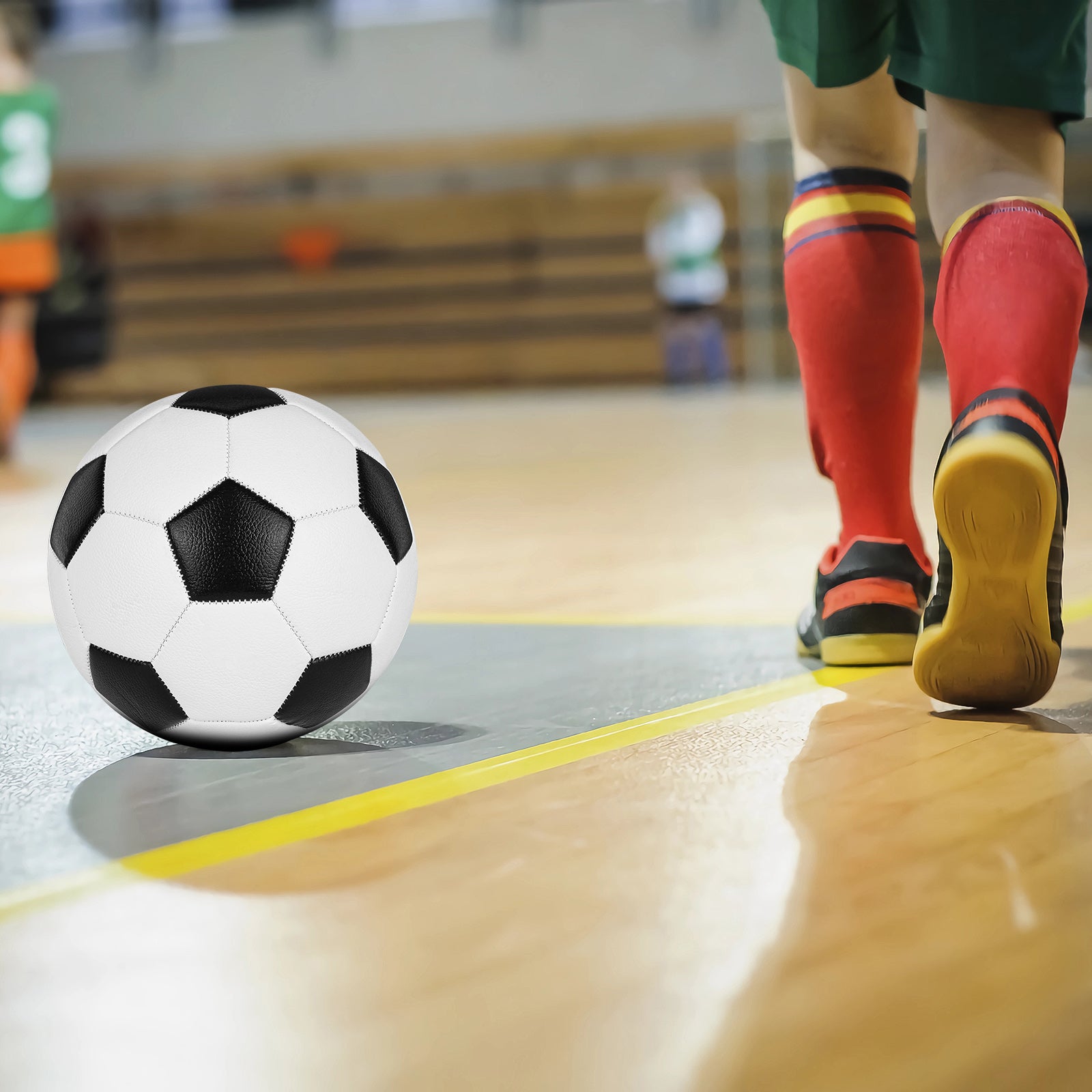 Size 4 Training Futsal Ball, Low Bounce Indoor Soccer Ball (Classic)