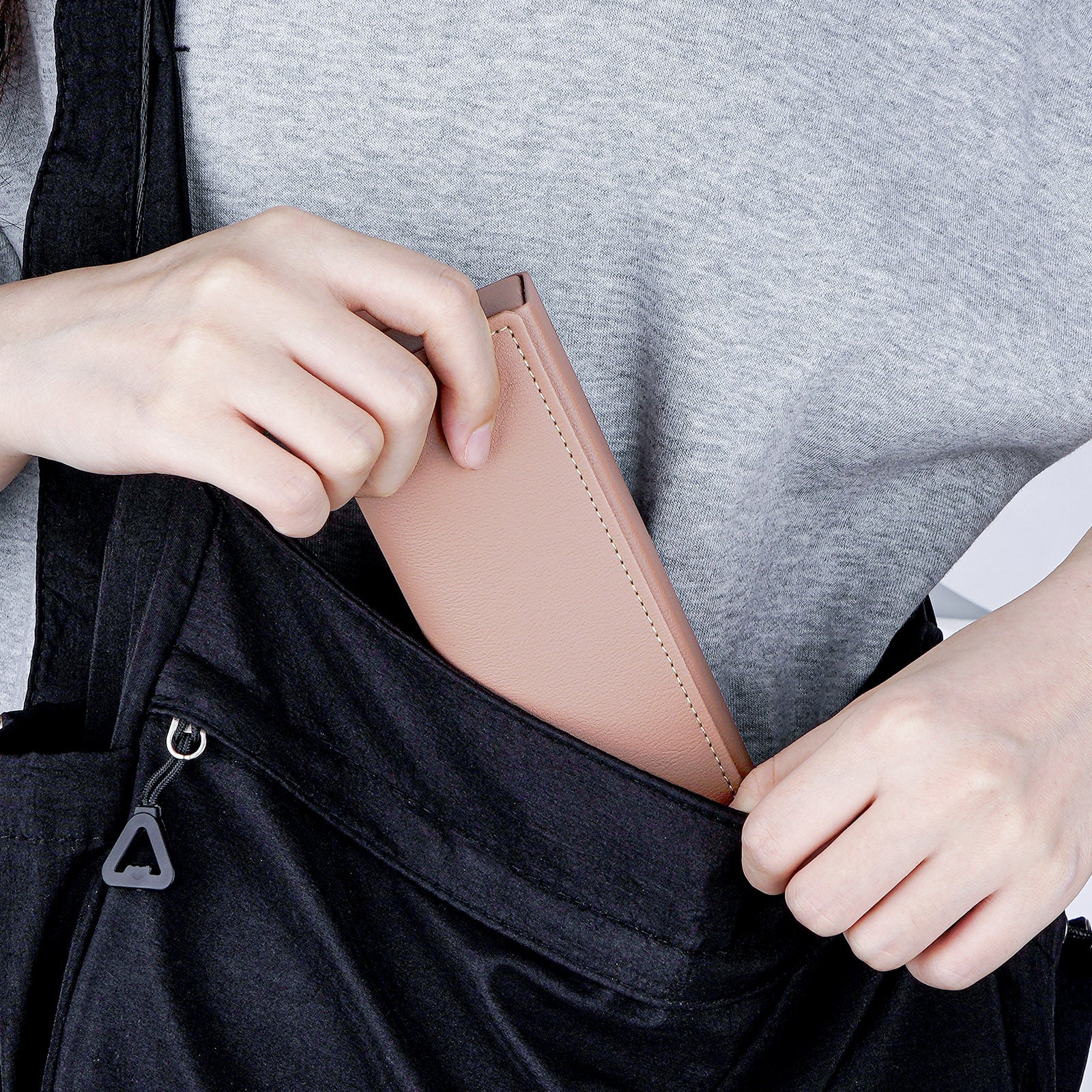 Hard Shell Sunglasses Case, Pink Vegan Leather Eyewear Storage Bag Pouch Organizer Compatible with Persol PO3357S PO3235S PO3366S RayBan RB3647N RB2197