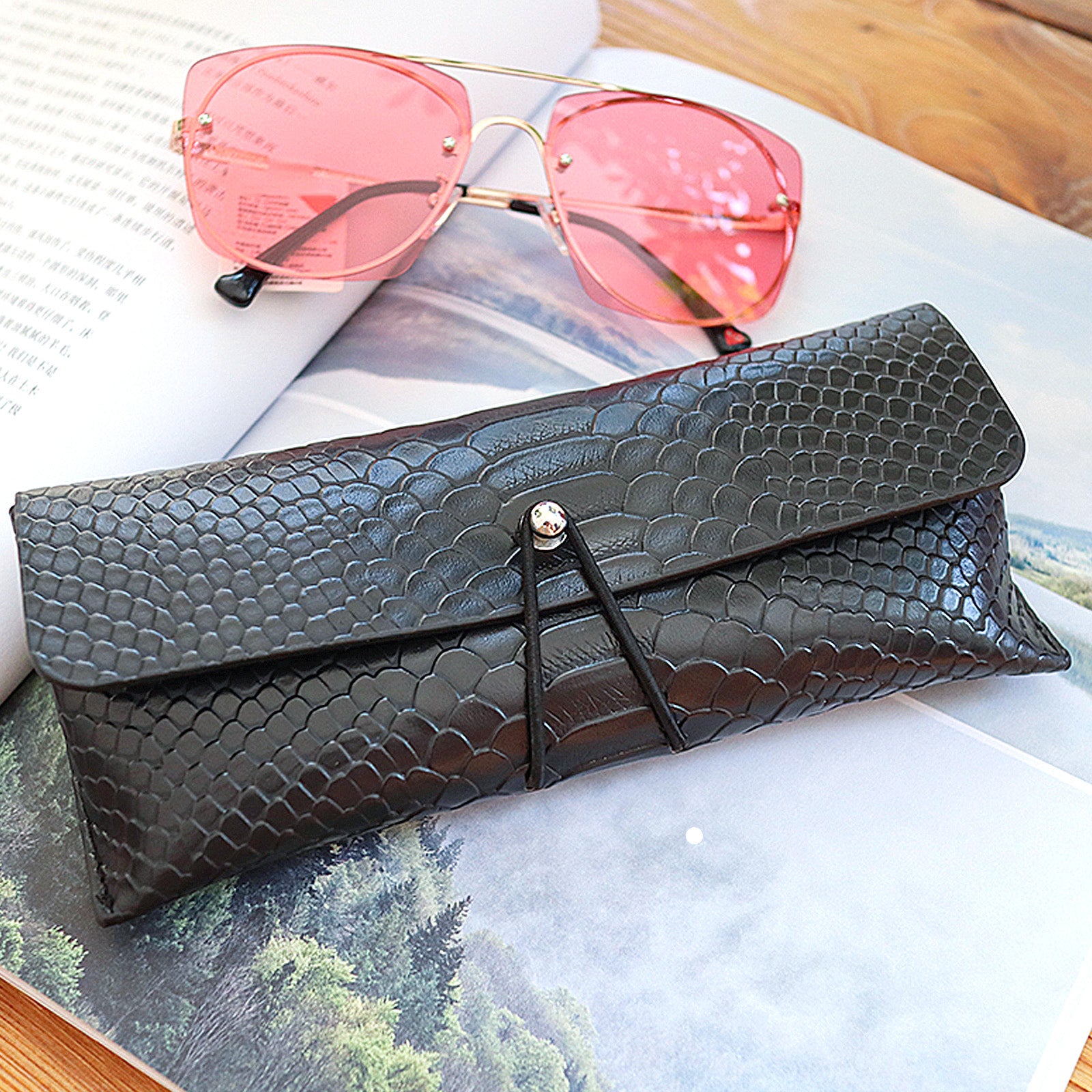 Extra Large Sunglasses Soft Case, Vegan Leather Sun Glasses Organizer Pouch Bag Compatible with DIOR Missdior B1U EverDior A1U Gucci GG0595S GG0875S GG0351S GG1087S Versace VE4395 (XXL)