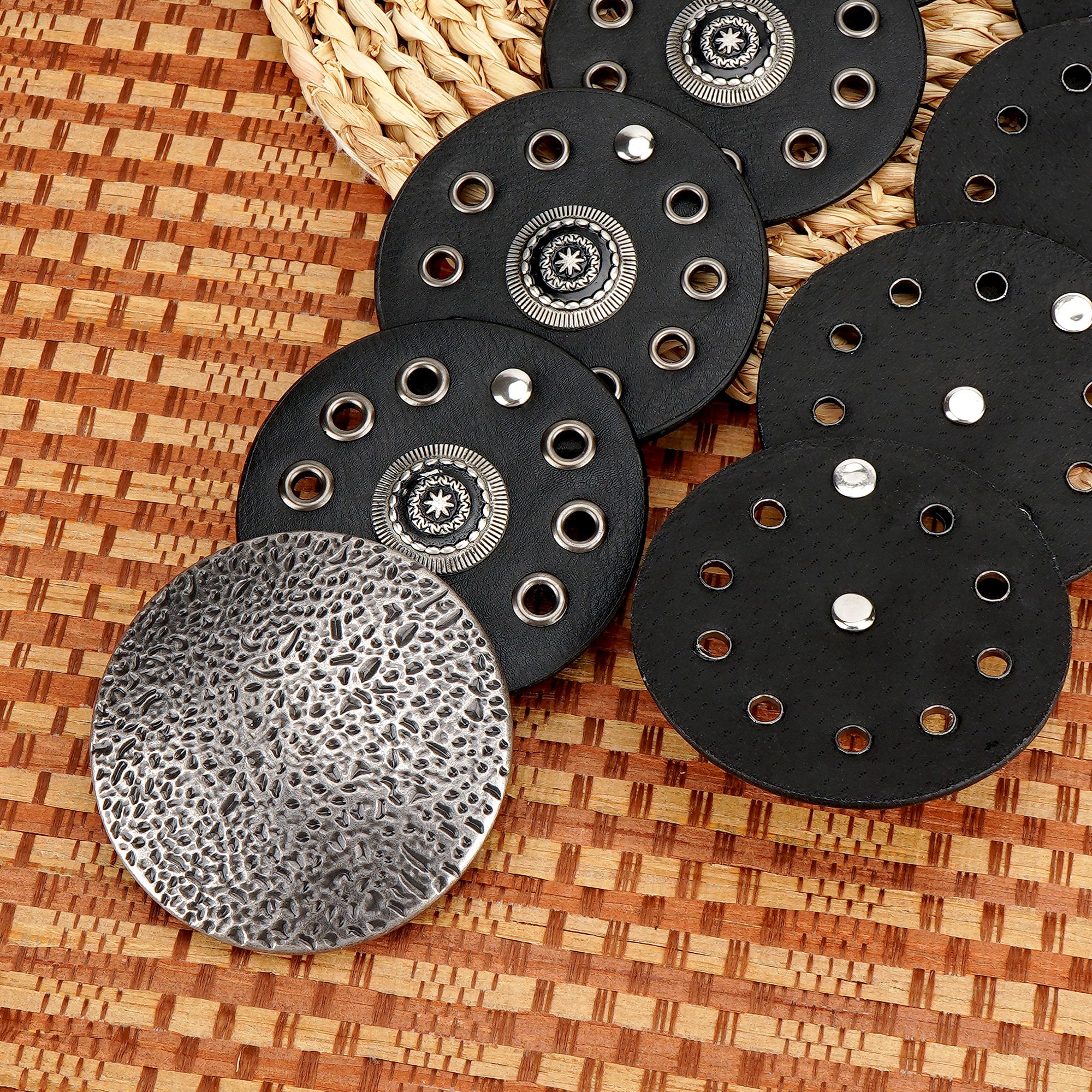 Plus Size Chain Belt for Women, Medieval Vegan Leather Metal Fashion Belly Waist Chains, 51 Inch Adjustable Chunky Body Accessory (XL, Black)