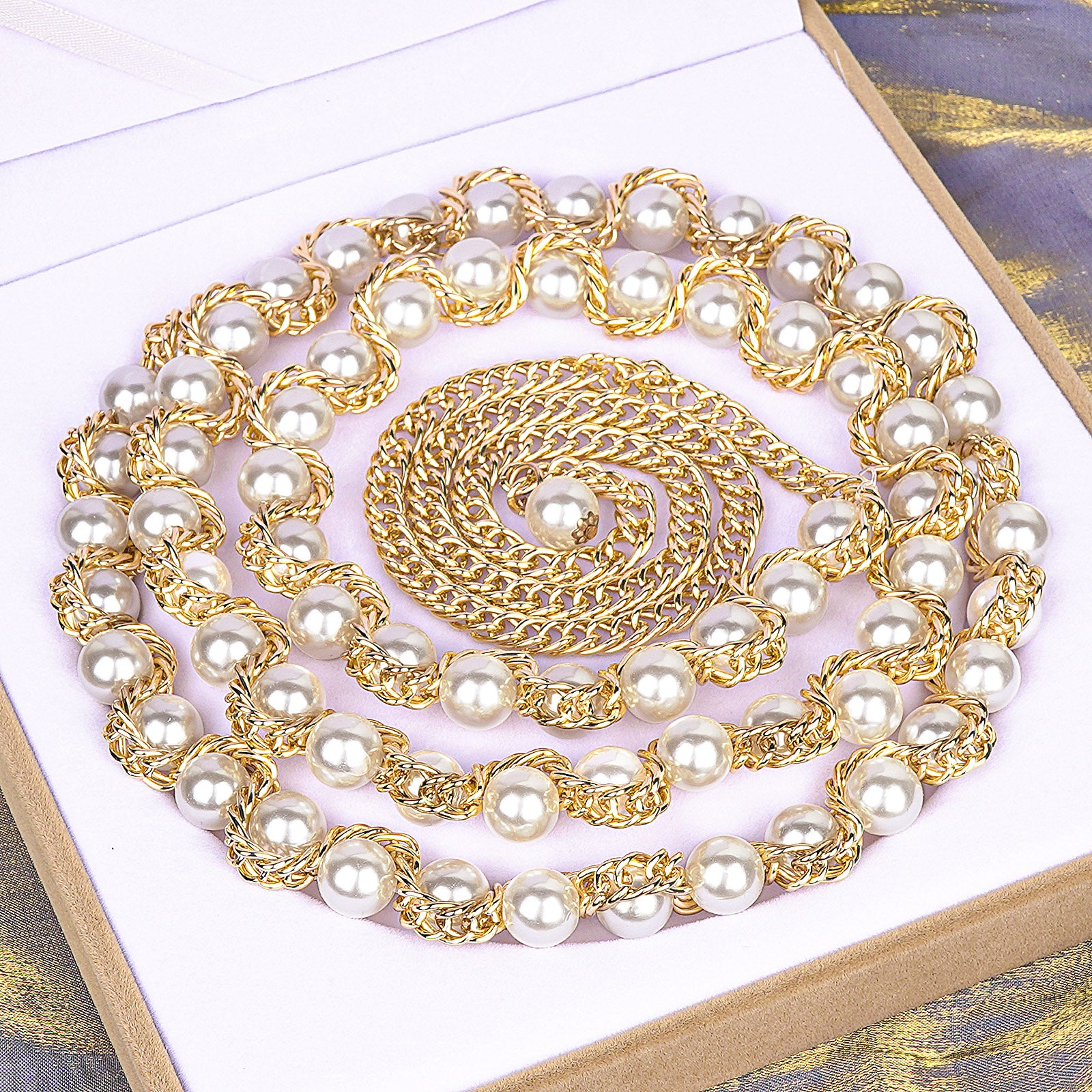 Plus Size Chain Belt for Women, Gold Color and White Faux Pearl Waist Chains, Extra Long Body Chain, 31-51 Inch Adjustable Chunky Belt Chain