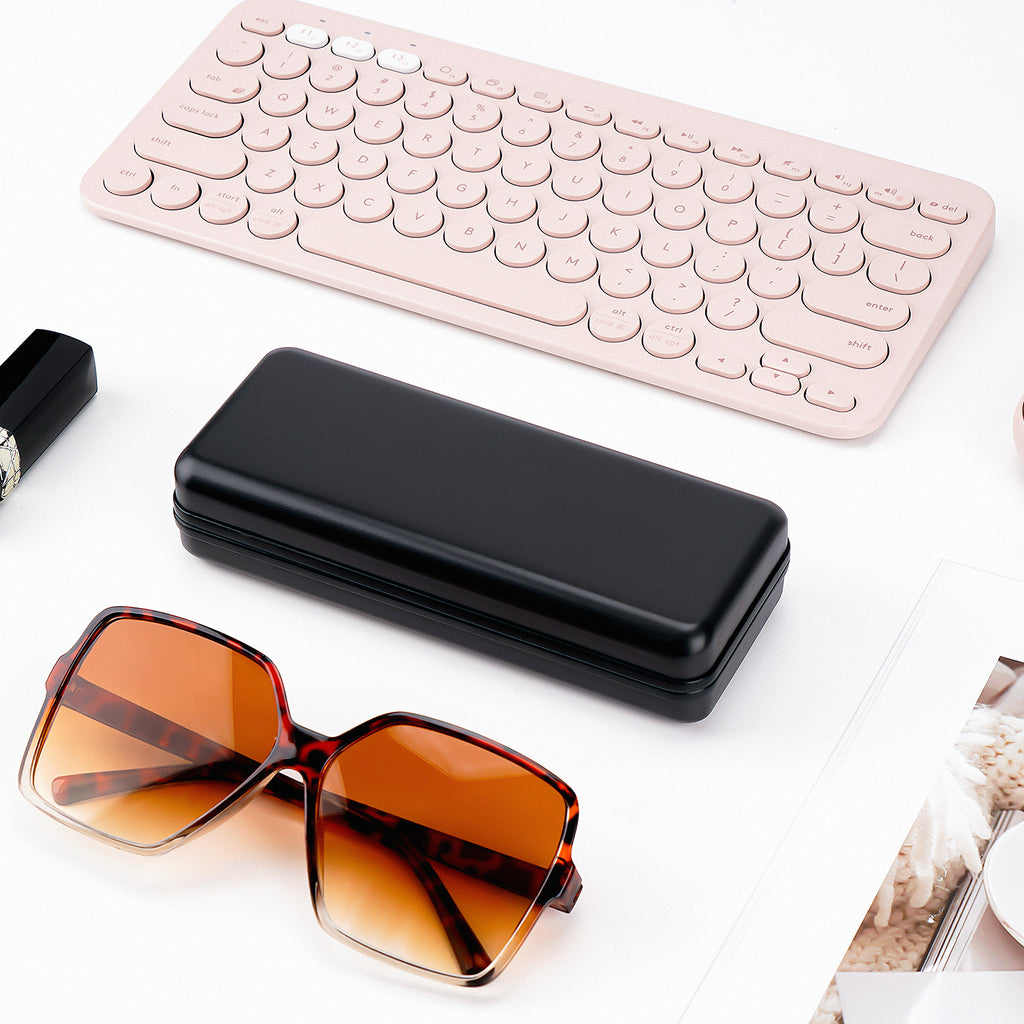 Extra Large Hard Shell Sunglasses Case, Oversized Sun Glasses Storage Organizer Compatible with TOM FORD FT0937 FT1044 Gucci GG0595S GG0875S GG0351S Rayban RB3717 (XXL / Black)