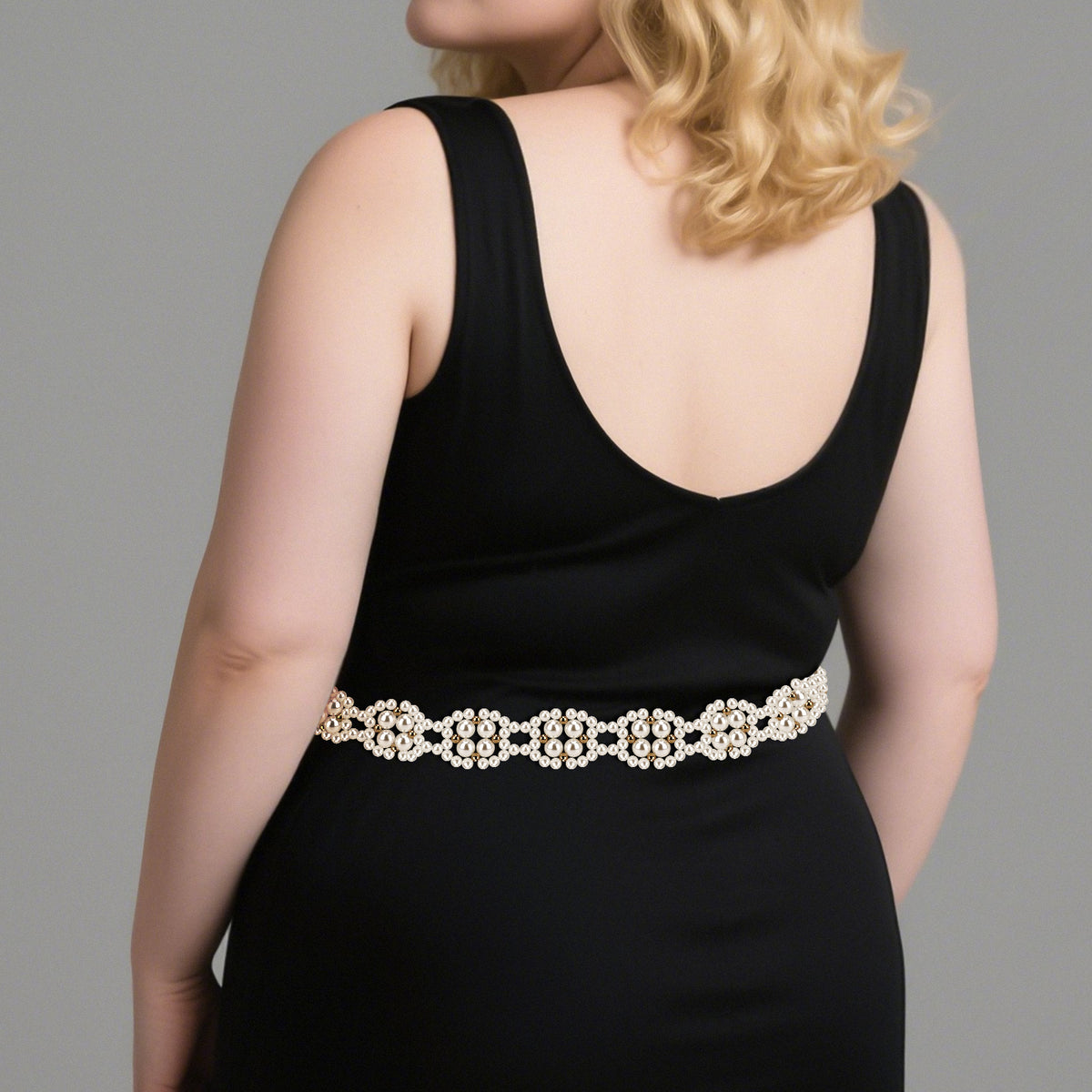 Large Waist Belt for Women, 26.8-39.4 Inch Metal Adjustable Chunky Waist Chains, Gold Color and White Pearl Fashion Jewelry Accessory