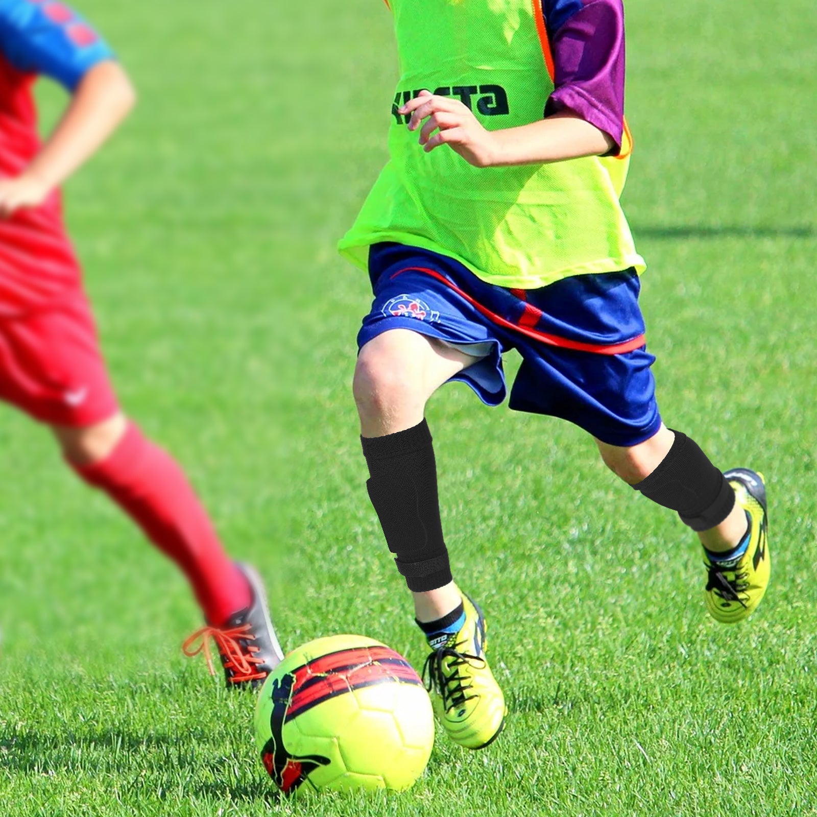 Linkidea Kids Soccer Leg Sleeve with Shin Guard Straps, Elastic Compatible with Grip Socks, Best Alternative to Soccer Athletic Socks for Child 6-8 Years (Black)