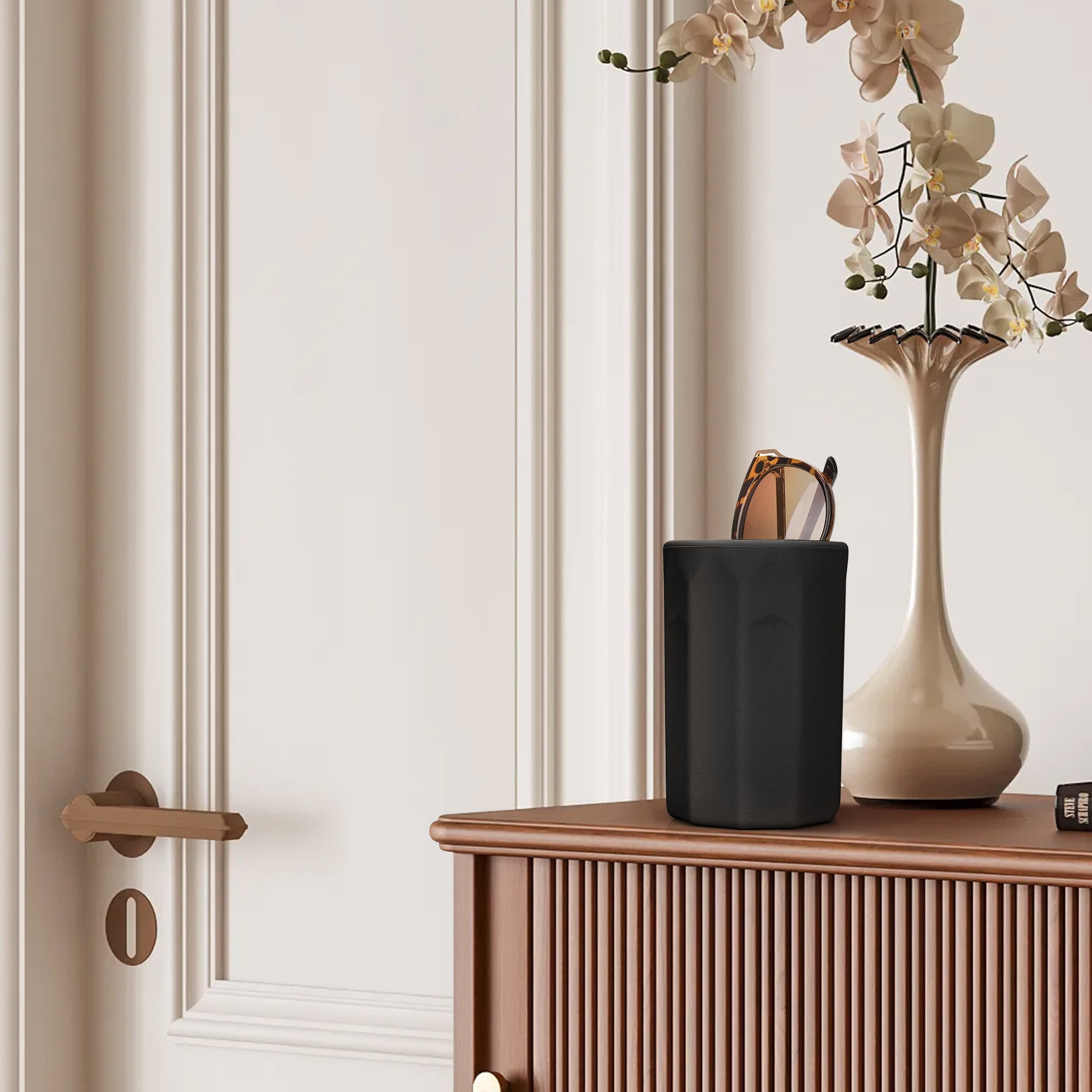 Sunglasses Desk Holder Stand Compatible with Extra Large Glasses, Black Silicone Eyewear Display Storage Organizer with Plush Lined